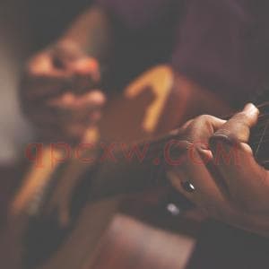 吉他全攻略：海量曲谱/伴奏/教材/教程一站式下载